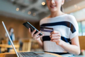 Online Shopping In Ecommerce 300x200